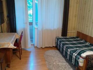 32082.  Продаётся двухкомнатная квартира в одном ...