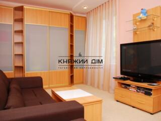 Відмінна 2-х кімнатна роздільна квартира на Кловському узвозі 3 у ...