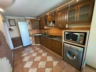 Оренда відмінної 3 до квартири по вул. Горького / Антоновича 164. ...