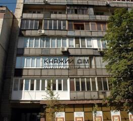 Продажа 2-х к. квартиры в Центре Киева по ул. Большая Житомирская 14. 