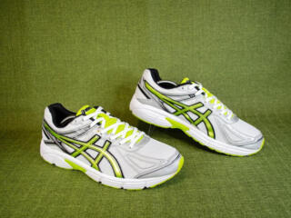 Asics размер 44 Оригинал!