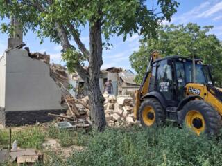Срочно требуется экскаваторщик! Оплата труда высокая!
