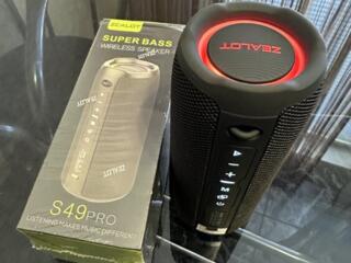 Портативная колонка Zealot S49pro.