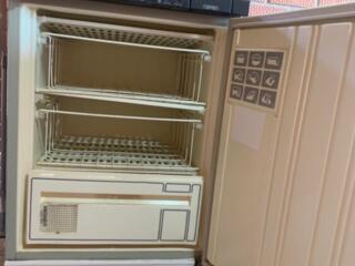 Продам морозилку "Гиочел"