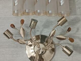 Продам люстру