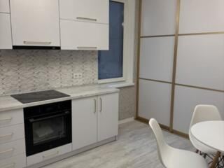 Продается 2-комнатная квартира в центре/ ЖК «Дом на Мещанской»