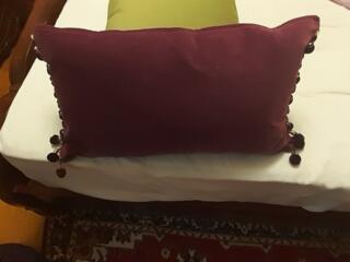 Подушка диванная 150 лей.