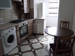 Сдаётся 2-комнатная квартира. ЧЕШКА. Центр. "ХайТек"