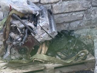 Продаю мотор по запчастям или целиком М42б18