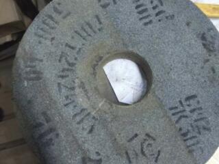 Предприятие реализует; круги, диски, камень зачистной