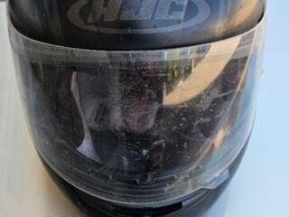 Качественный Фирменный шлем б/у.