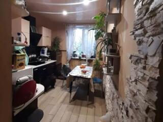 13145  Продам большую 3-комнатную квартиру. ...