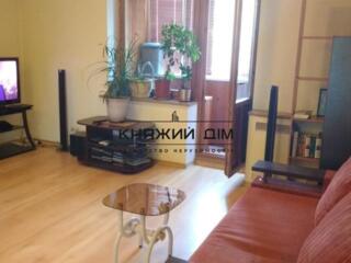 Продается 2-х комнатная квартира на Печерске по ул. Бастионная 1/36, .