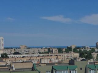 В продаже 3 комнатная квартира на Костанди. 15 этаж 17- ти этажного ..