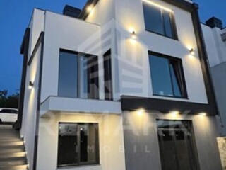 Se vinde casă superbă în stil hi-tech, cu priveliște spre zonă verde .