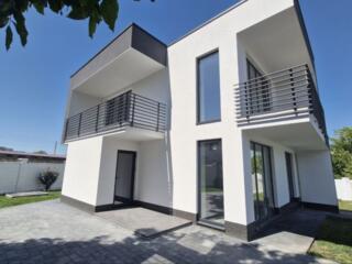 Продаётся 2-этажный дом в стиле Hi-Tech в с. Порумбень