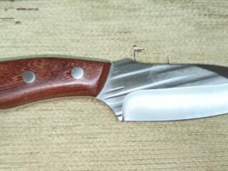 Ножи с чехлом на пояс, новые.