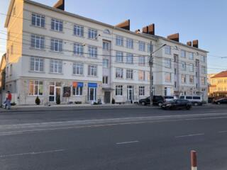 13742. Продам фасадное помещение в цокольном ...