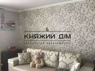 Продаж 3-кімнатної роздільної квартири в Святошинському районі по ...