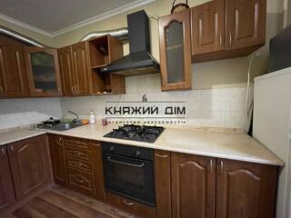 Продається 2-кімнатна квартира у Києві, в Дарницькому районі, на ...