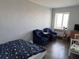 В продаже просторная трехкомнатная квартира. Общей площадью 87 кв.м.  