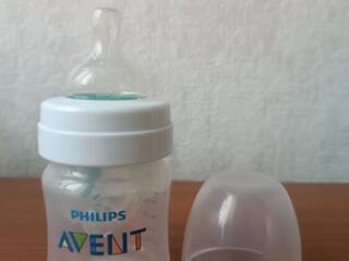 Продам новые бутылочки для кормления