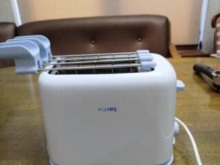 Продам тостер Philips