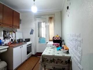 СОВХОЗ 3-к квартира ЧЕШКА 1/5 69,3/44,7/7,7 лоджия 6 кв. м. остеклена