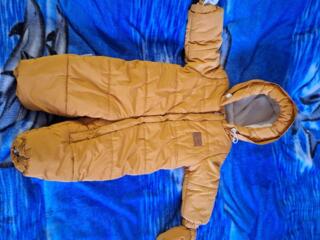 Зимний комбинезон на рост 74см, стоимость 600 р