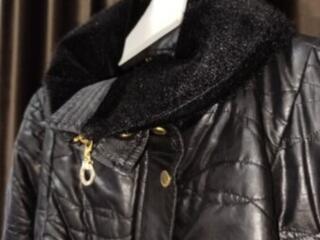 Продам пальто Lassagrada