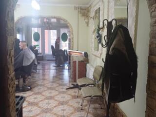 Срочно сдам готовый салон красоты.