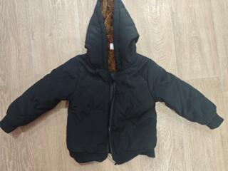 Продам детские курточки.