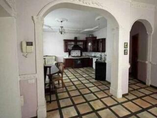 14318 Продам 2-х этажный дом с ремонтом вблизи ...