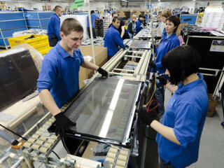 Завод по производству телевизоров!