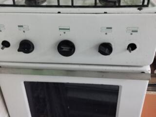 Продам газ плиту с духовкой