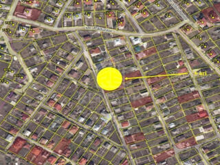 Vânzare teren pentru construcții  în or. Codru, la 5 min de sect. ...