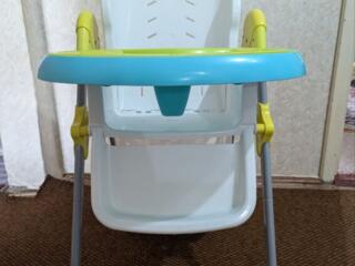 Продам стульчик для кормления
