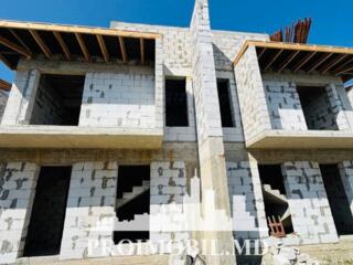 Vă propunem spre vânzare acest duplex în 2 nivele, amplasat în or. ...