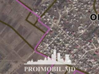 Spre vânzare se oferă teren pentru construcții, situat în or. ...