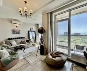 Продаётся 2-комнатная квартира в ЖК «Гринвуд», Французский бульвар