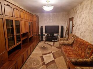 Продаж 2-кім. роздільної квартири на Оболоні, вул. Героїв Полку Азов .