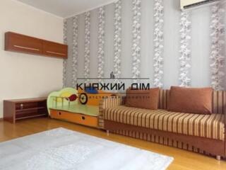 Продаж 1 кімнатної квартири по вул. Дяченка 20 (Дарницький р-н, ...