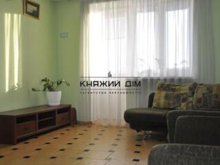 Відмінна інфраструктура і транспортна розв'язка. Метро Харківська