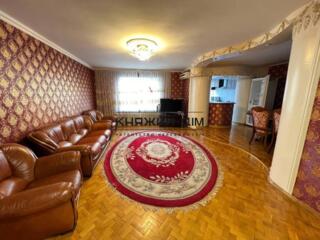 Продаж 3х кімнатної квартири студіо по вул. Урлівська 4 ( спец. ...