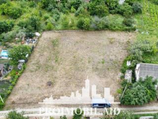 ​ Spre vânzare se oferă teren pentru construcții, situat în r. ...