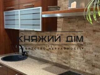 Продаж 2-кімнатної квартири з ремонтом по вул. Княжий Затон 21. ...