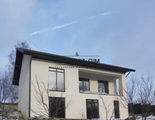 Продается 2-х этажный дом в с. Иванковичи Васильковского района. Дом .