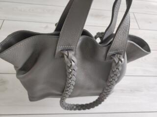 Продам модную кожаную сумку в идеальном состоянии, недорого