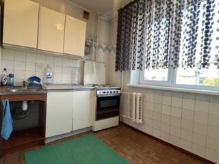 Центр 2х комнатная 4/5 район Счастливого Мира.