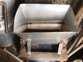 Продам дробилку для винограда